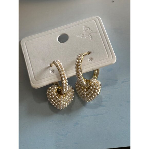 Gold-Plated Pearly Heart Hoop Earrings With Elegant Design Bridal Going Out NWT - Picture 6 of 6
